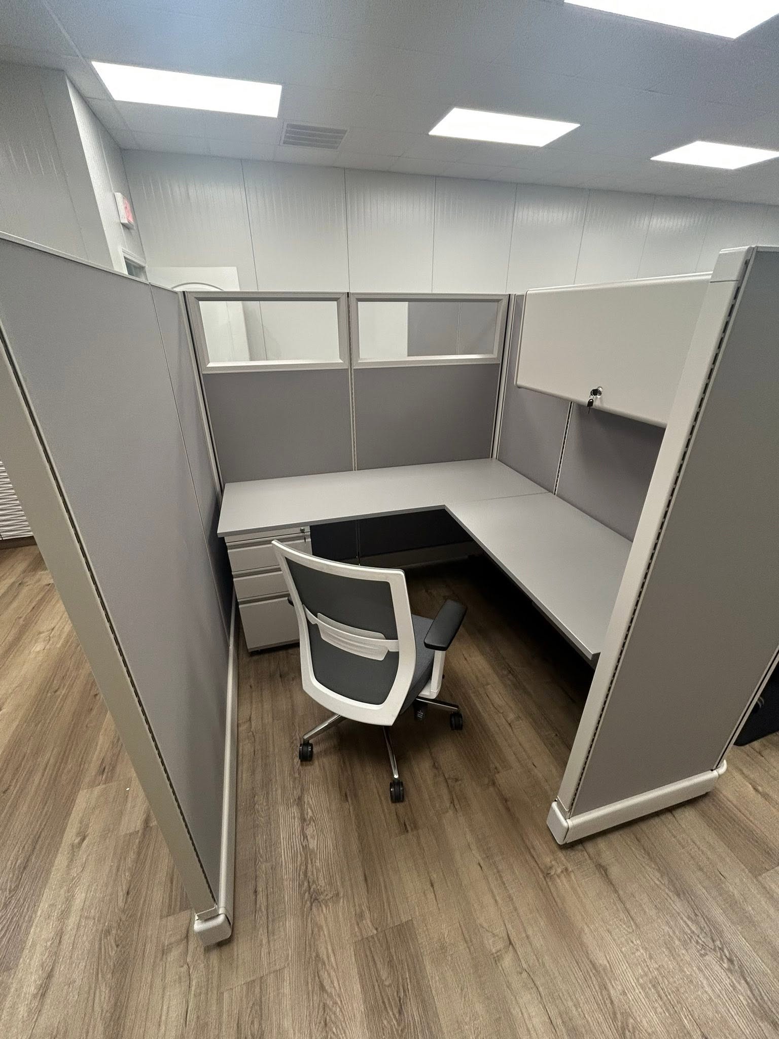 Hudson-Office-Supply-Workspace-Cubicles-1